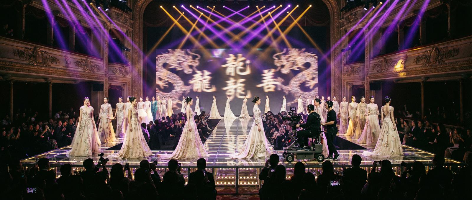 玩物社区红毯走秀传媒全景