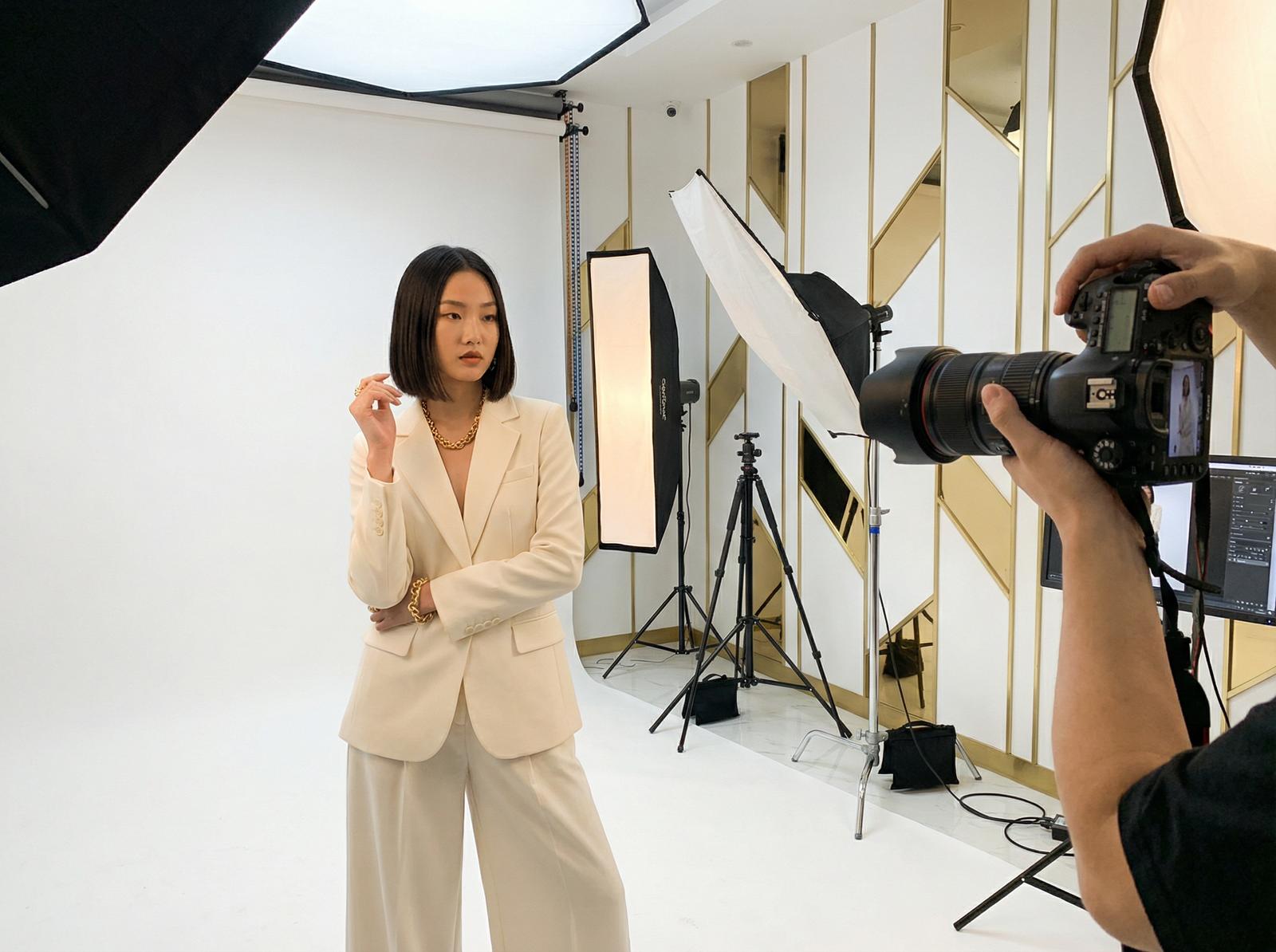 玩物社区传媒写真拍摄传媒